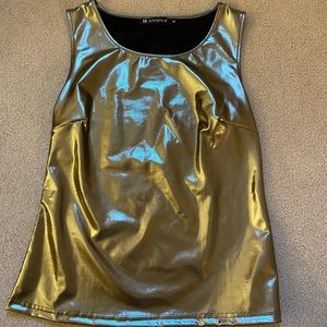 Shiny gold sleeveless top